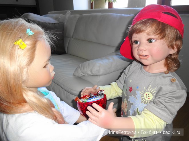 Мужское рукопожатие. Встреча мальчишек: Аскари - А.Химштедт и Доминик - М.Левениг (фото 4)