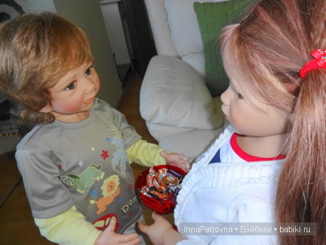 Мужское рукопожатие. Встреча мальчишек: Аскари - А.Химштедт и Доминик - М.Левениг