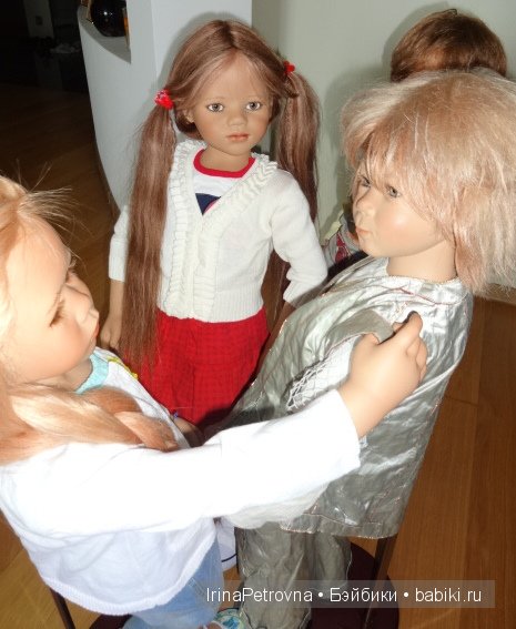 Мужское рукопожатие. Встреча мальчишек: Аскари - А.Химштедт и Доминик - М.Левениг