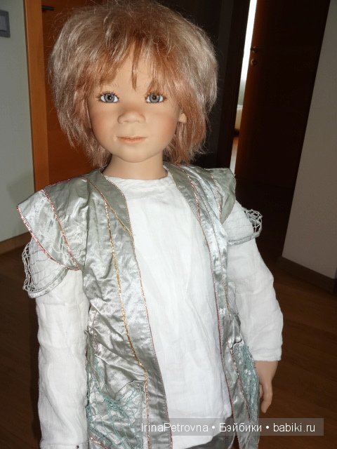 Мужское рукопожатие. Встреча мальчишек: Аскари - А.Химштедт и Доминик - М.Левениг