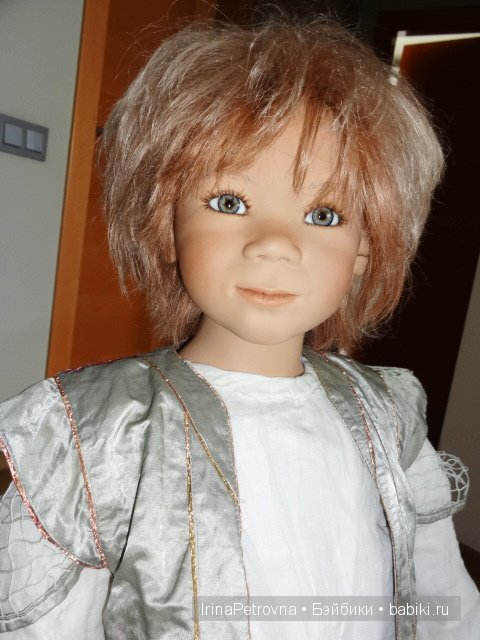 Мужское рукопожатие. Встреча мальчишек: Аскари - А.Химштедт и Доминик - М.Левениг