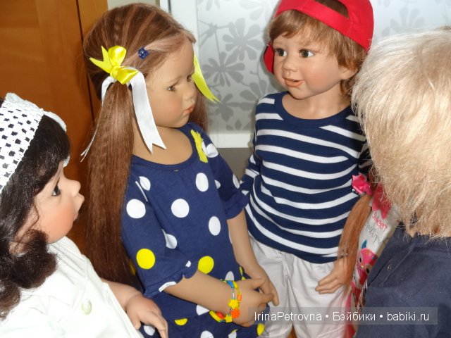 Мужское рукопожатие. Встреча мальчишек: Аскари - А.Химштедт и Доминик - М.Левениг