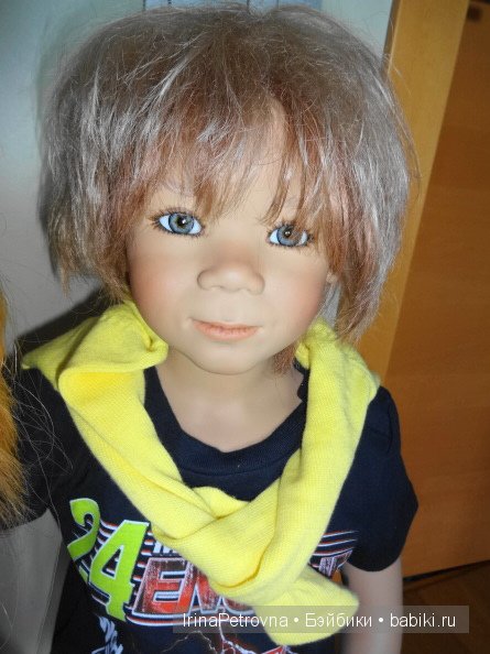 Мужское рукопожатие. Встреча мальчишек: Аскари - А.Химштедт и Доминик - М.Левениг