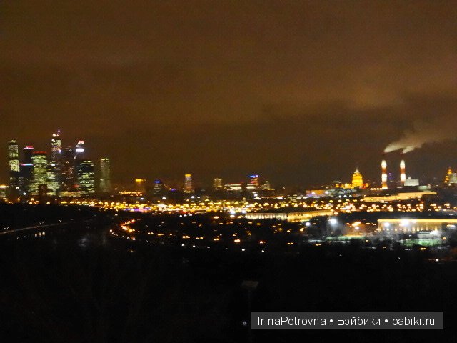 Москва глазами моих украинских гостей из Белой Церкви. Часть 3: Вечерняя Москва, украинские песни и немного про кукол