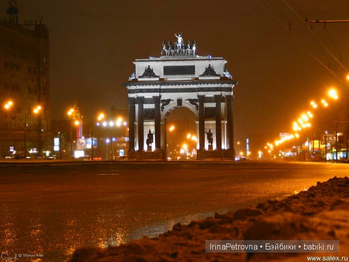 Москва глазами моих украинских гостей из Белой Церкви. Часть 3: Вечерняя Москва, украинские песни и немного про кукол