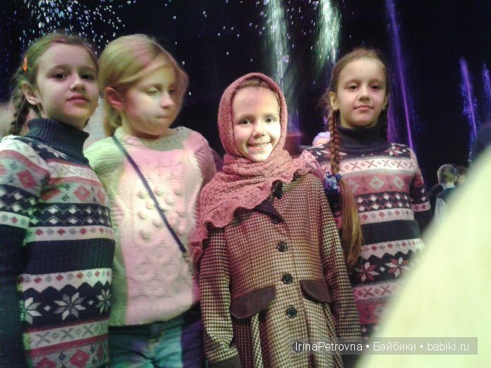 Москва глазами моих украинских гостей из Белой Церкви. Часть 3: Вечерняя Москва, украинские песни и немного про кукол