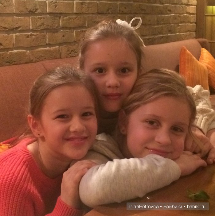 Москва глазами моих украинских гостей из Белой Церкви. Часть 3: Вечерняя Москва, украинские песни и немного про кукол