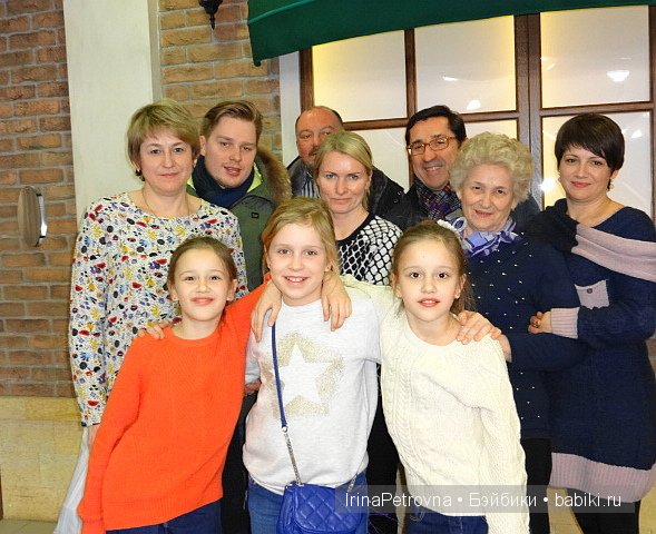 Москва глазами моих украинских гостей из Белой Церкви. Часть 3: Вечерняя Москва, украинские песни и немного про кукол