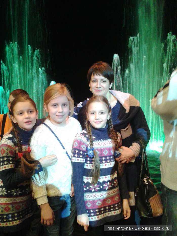 Москва глазами моих украинских гостей из Белой Церкви. Часть 3: Вечерняя Москва, украинские песни и немного про кукол