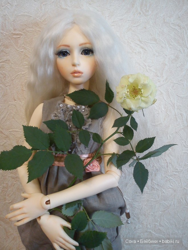 Высокая мода в одежде и прическах. Куклы БЖД