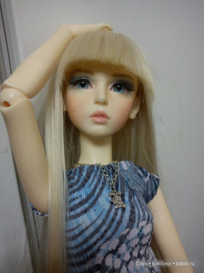 Высокая мода в одежде и прическах. Куклы БЖД