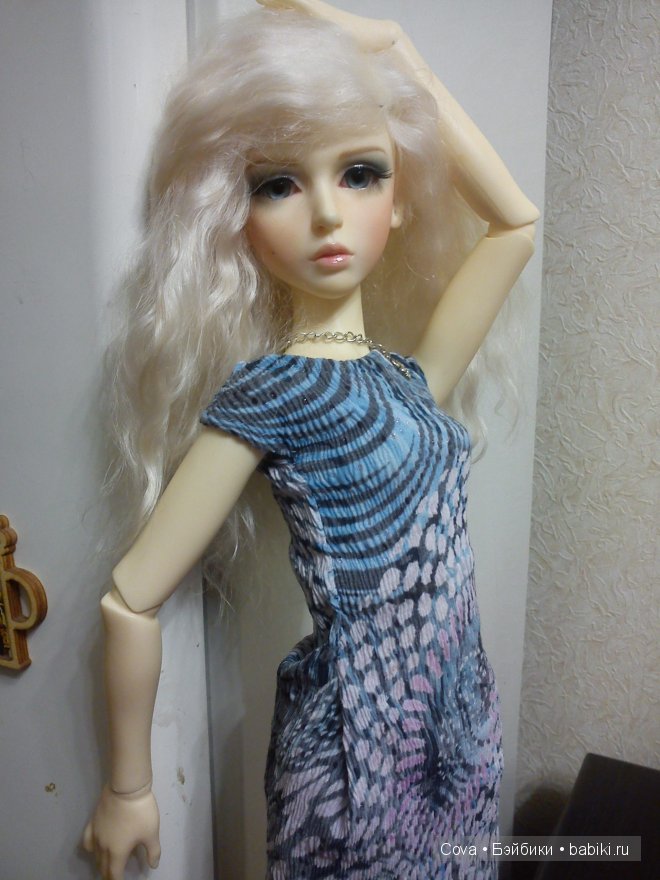Высокая мода в одежде и прическах. Куклы БЖД