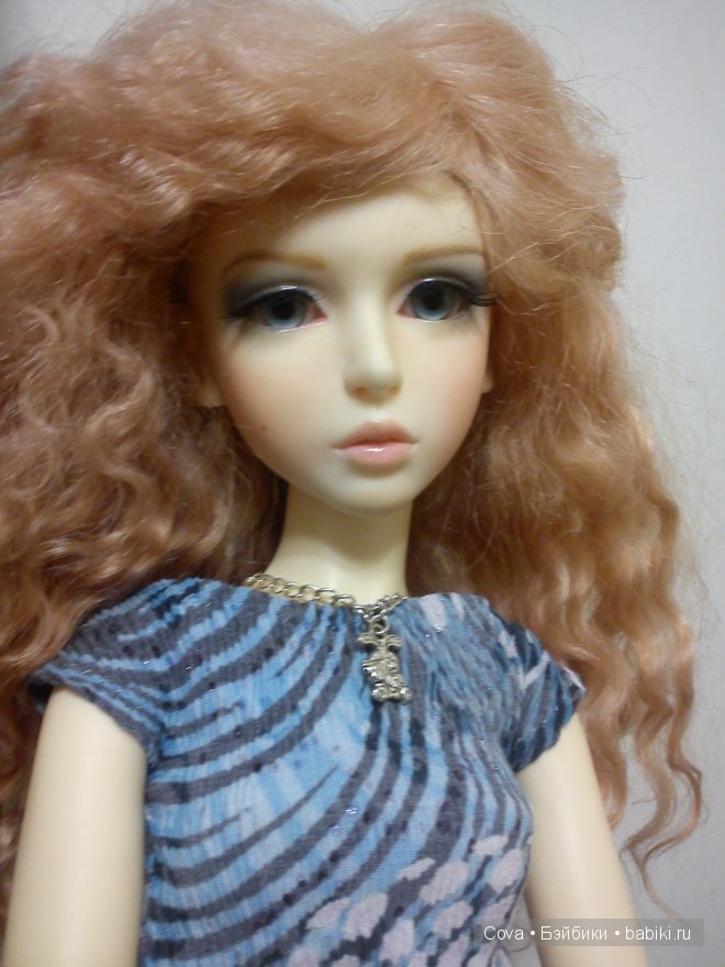 Высокая мода в одежде и прическах. Куклы БЖД