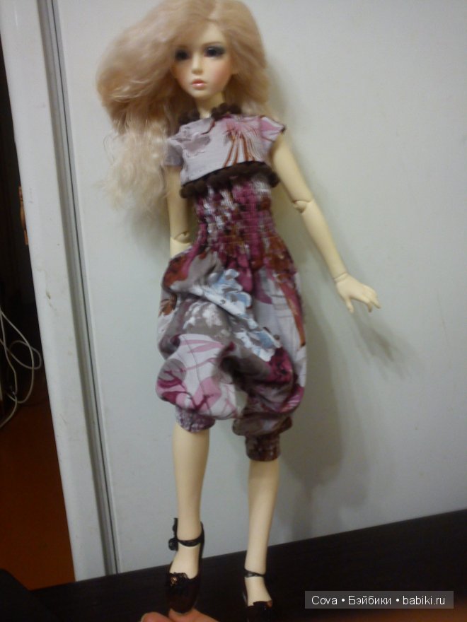 Высокая мода в одежде и прическах. Куклы БЖД