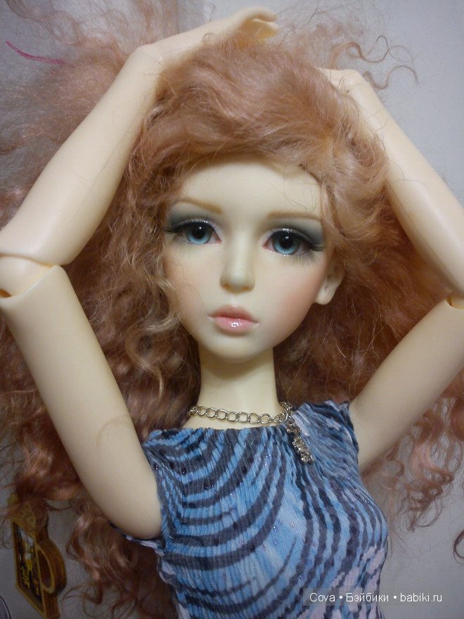 Высокая мода в одежде и прическах. Куклы БЖД