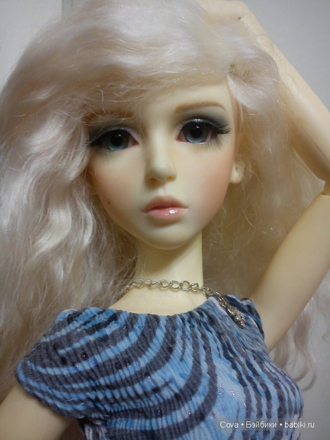 Высокая мода в одежде и прическах. Куклы БЖД