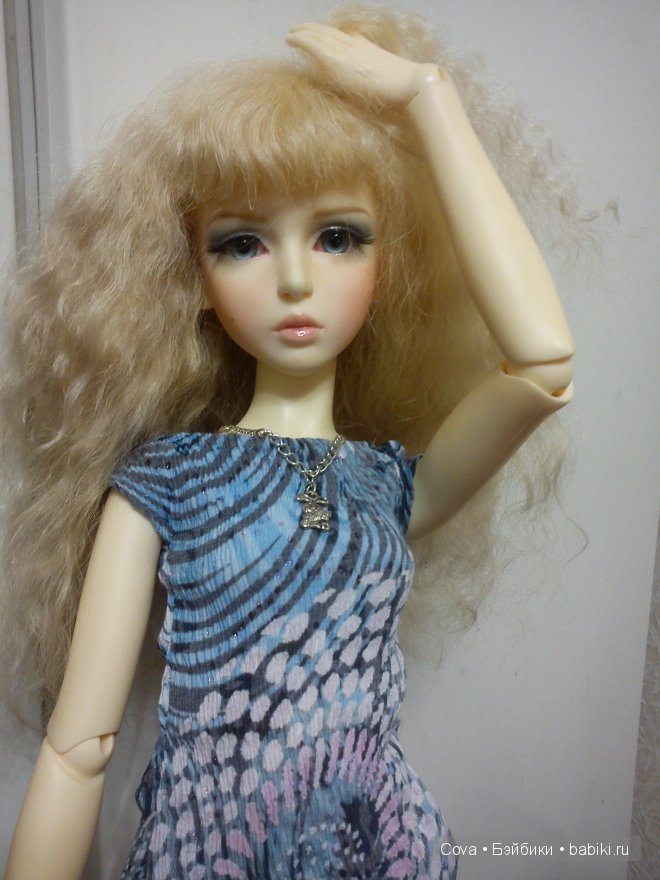 Высокая мода в одежде и прическах. Куклы БЖД