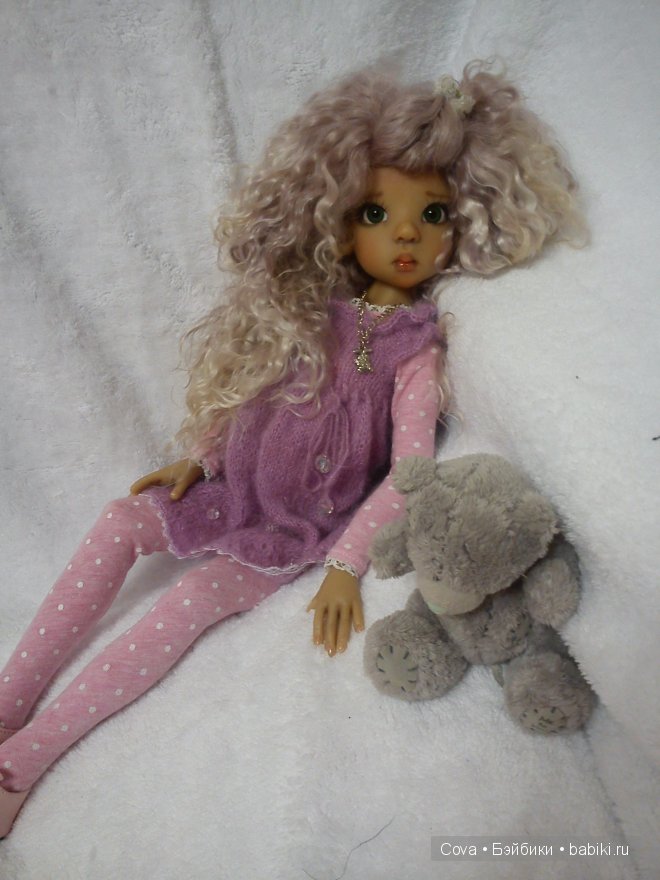 Полосатый рейс. Модель - Лайла Кайе Виггс