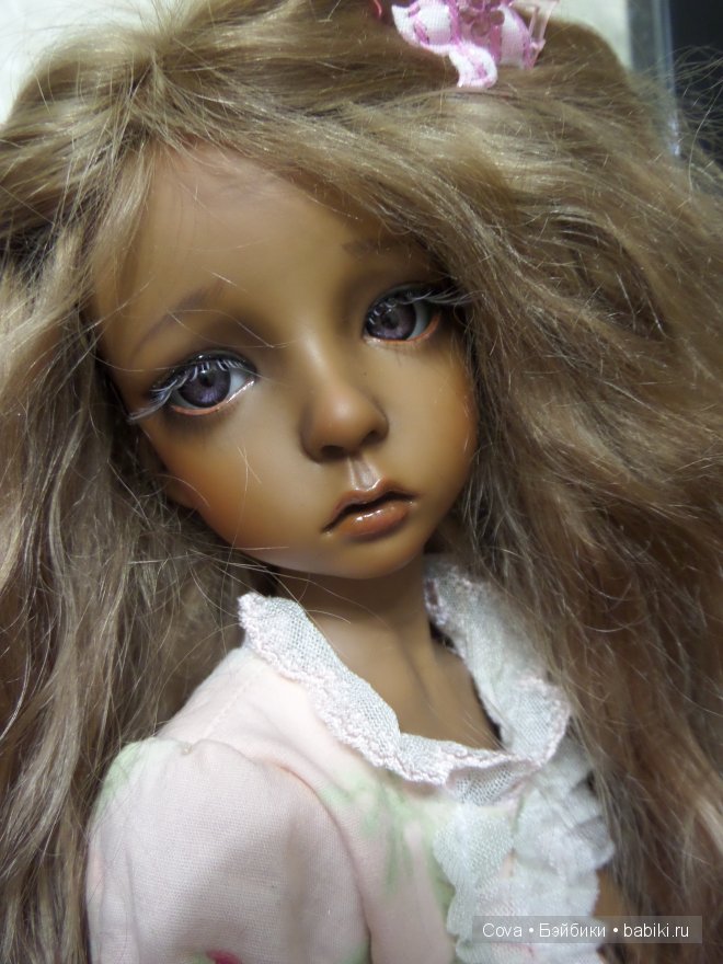 Таша-девочка с южным загаром