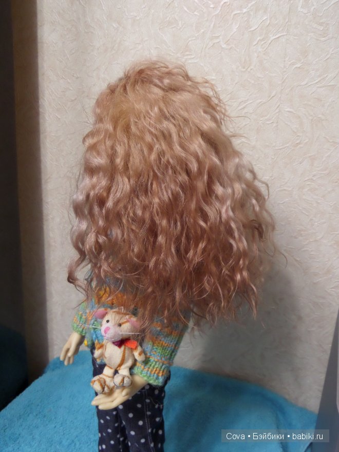 Новые смелые модели кукольных паричков - "в жизнь"