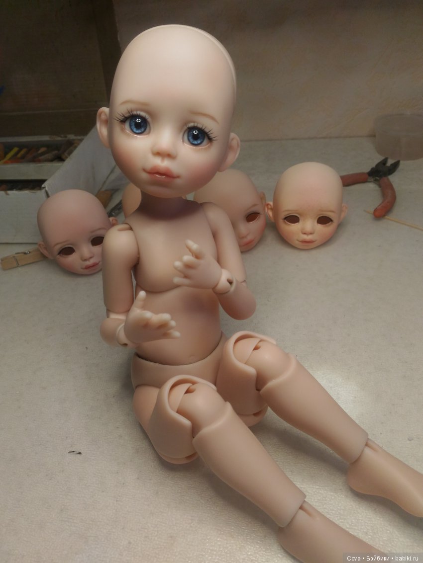 Не много Дашулек в ленту — Авторские шарнирные куклы своими руками: лепка (фото 4)