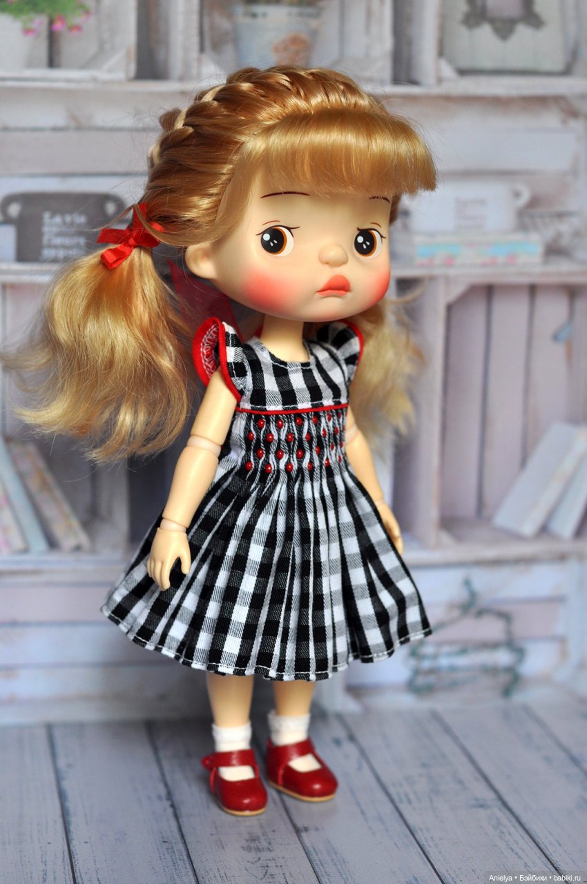 Луна - Холала Пипита на теле Монст