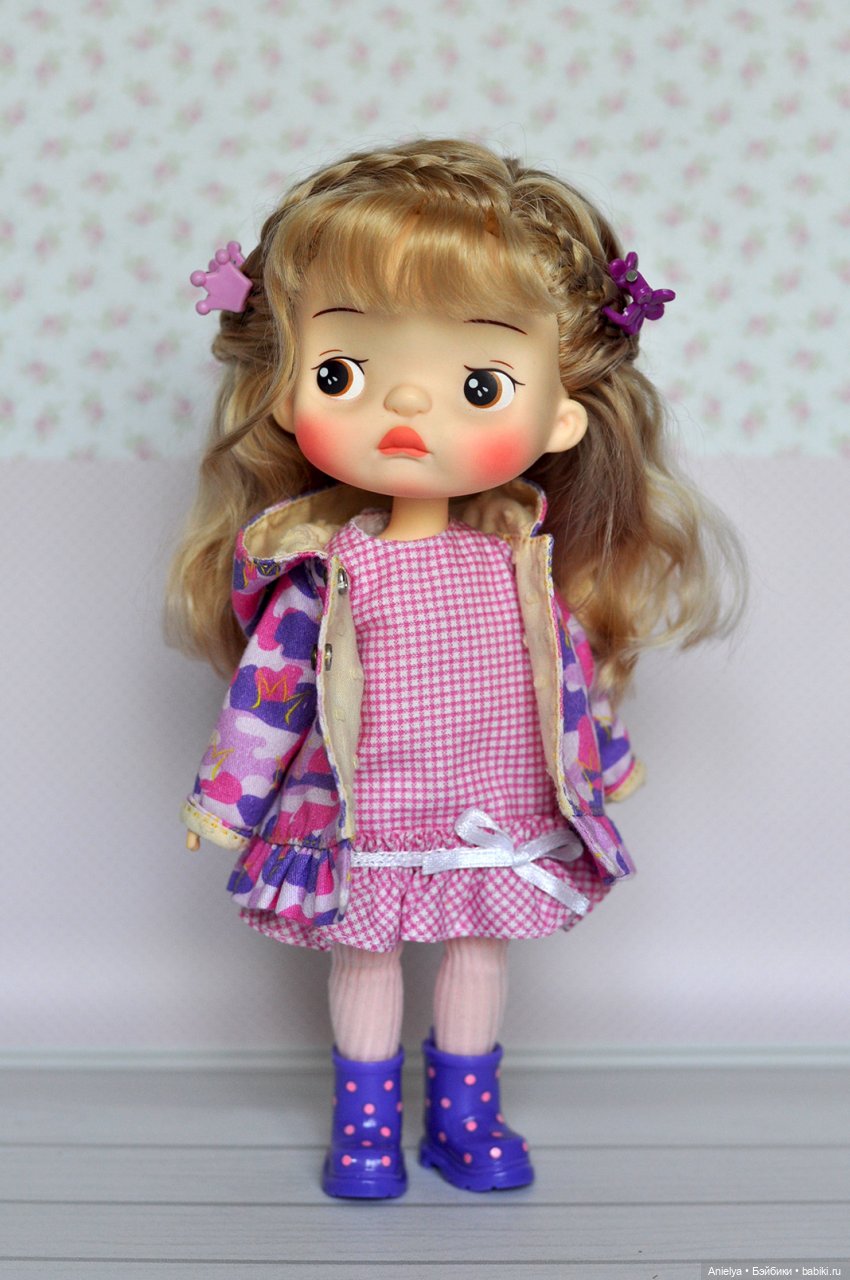 Луна - Холала Пипита на теле Монст