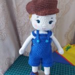 Куколка мальчик вязаная