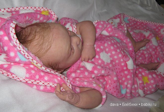 Вот кукла реборн Даночка и дома (фото 8)