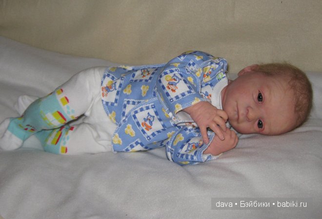 Вот кукла реборн Даночка и дома