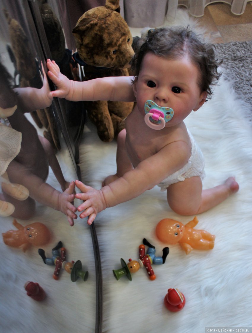 Малышка "ползунок" Аришка