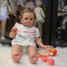 Малышка Аделаида