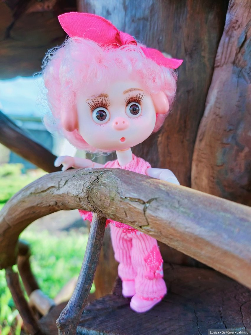 Для Нюши каждая прогулка - сплошное удивление 🙀 (фото 2)