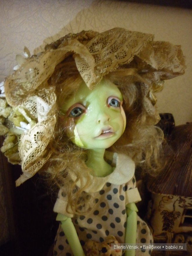 Нефер Кейн, Мистери