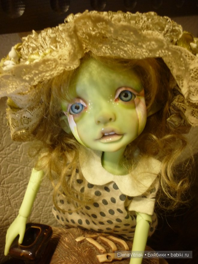 Нефер Кейн, Мистери