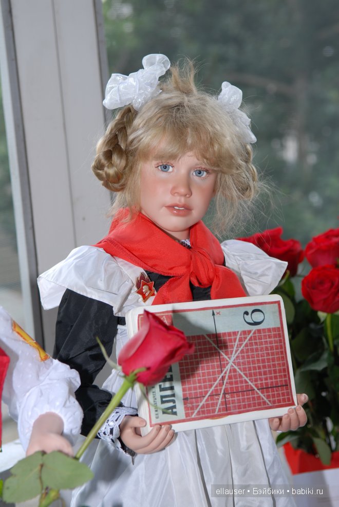 Лет бы сбросить мне, ребята тридцать-тридцать пять... Я бы стала пионером бы опять