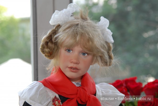 Лет бы сбросить мне, ребята тридцать-тридцать пять... Я бы стала пионером бы опять