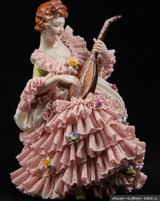 Дрезденские «кружевницы»: В чём секрет фарфоровых статуэток, которые словно одеты в изящные наряды