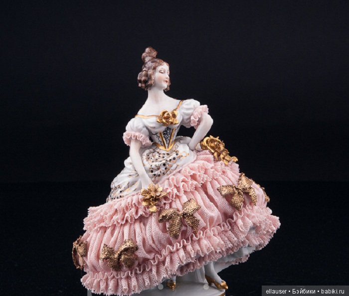 Дрезденские «кружевницы»: В чём секрет фарфоровых статуэток, которые словно одеты в изящные наряды