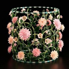 Вазы, не требующие цветов. Красота "живого" стекла