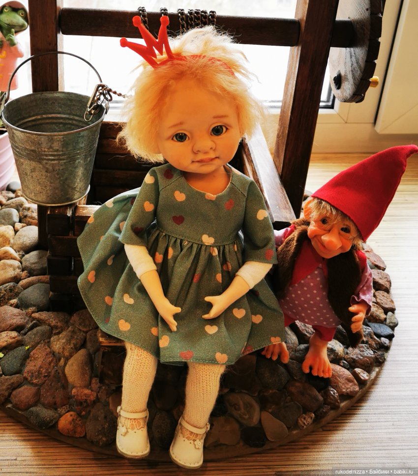 Пуговка Танюша в гости)