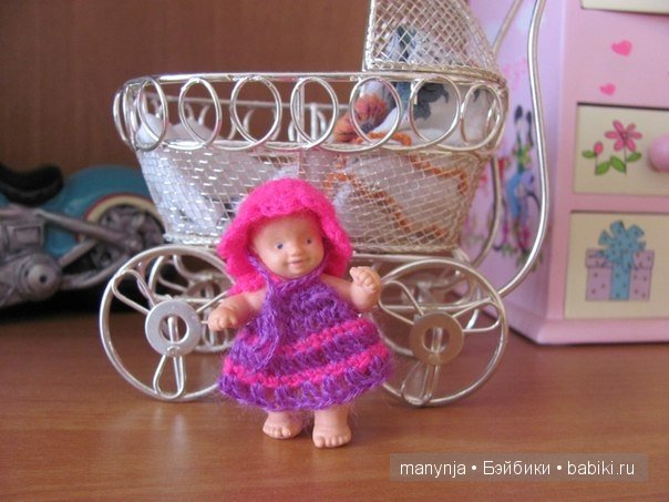 Одежка маленьким куколкам