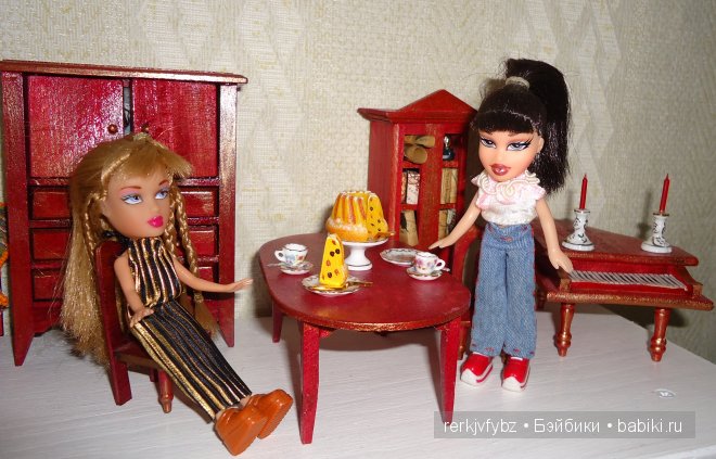 Мал-мала-меньше...или кукольный мир в миниатюре