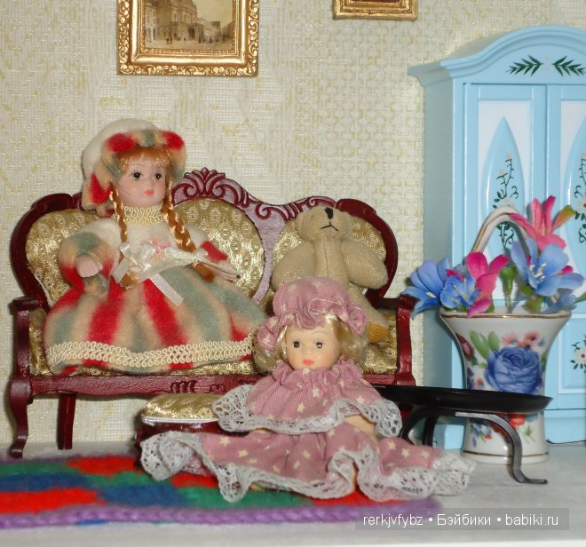 Мал-мала-меньше...или кукольный мир в миниатюре