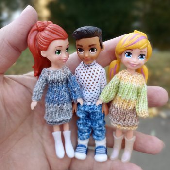 Мелочь на прогулке.