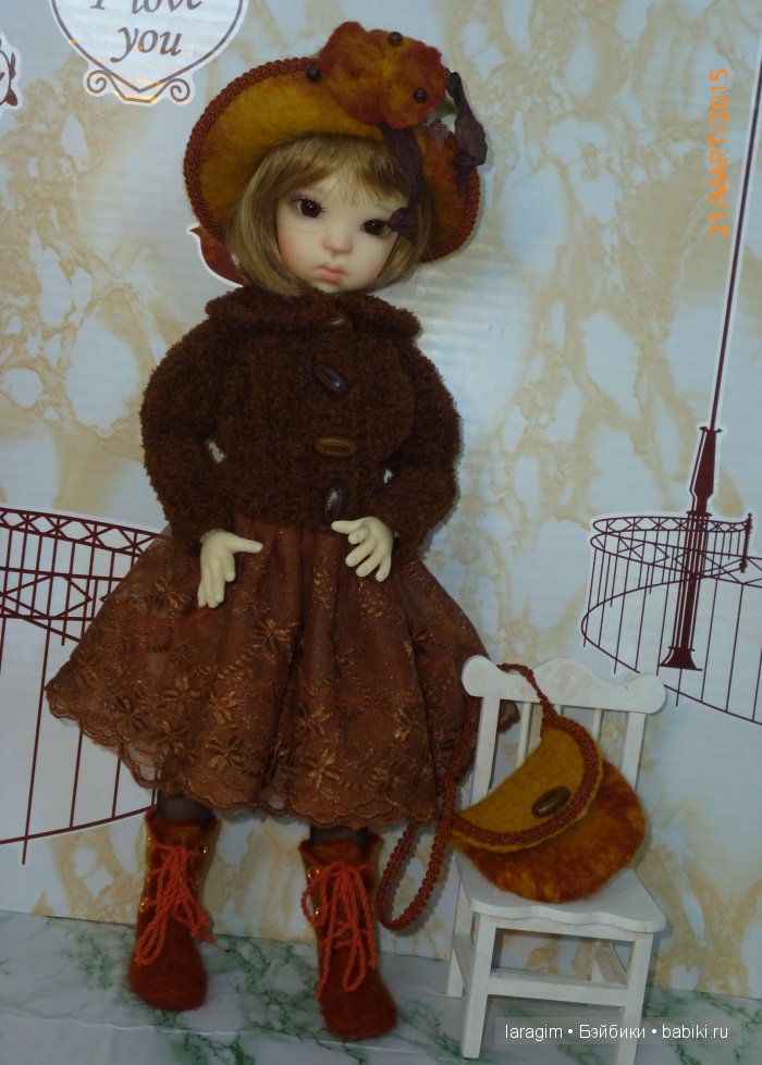 "Осенний поцелуй" или... одежда для Мей Мей от Kaye Eiggs своими руками