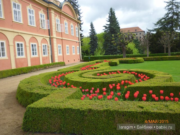Элишка в замке Добржиш ... или мое большое путешествие