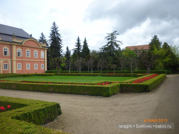 Элишка в замке Добржиш ... или мое большое путешествие