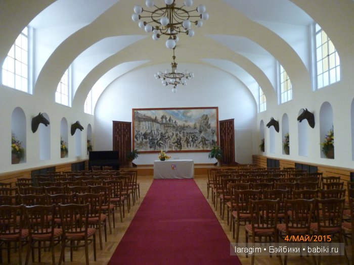 Элишка в замке Добржиш ... или мое большое путешествие