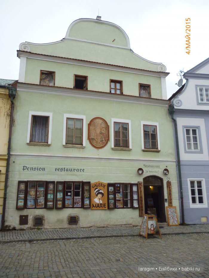 Стены, двери, витрины, улицы ...или мое большое путешествие